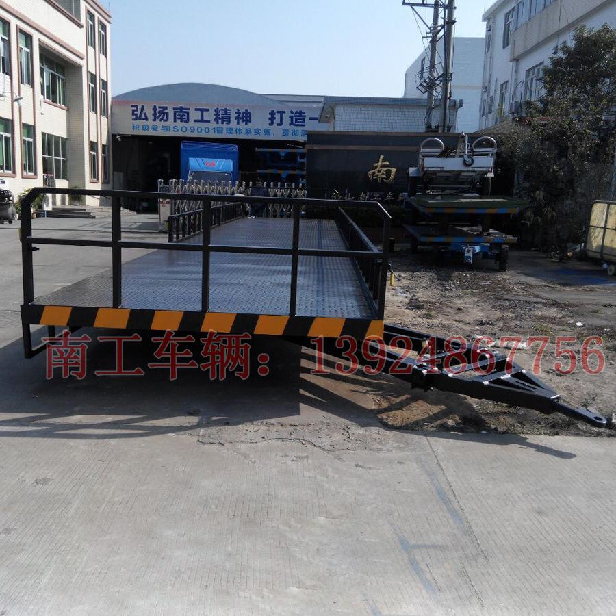 13米拼搏在线(中国)唯一官方网站 液压刹车护栏拼搏在线(中国)唯一官方网站