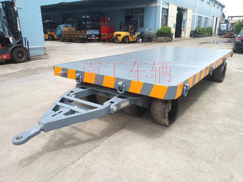 25吨重型工业拼搏在线(中国)唯一官方网站 全挂式牵引拖车底盘
