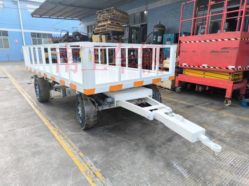 3吨拼搏在线(中国)唯一官方网站牵引工具拖车 带护栏减震刹车功能