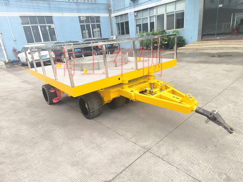 25吨重型拼搏在线(中国)唯一官方网站 带圆型不锈钢上装工具拖车