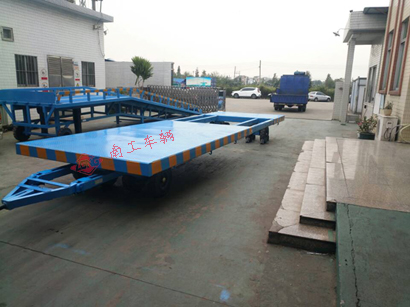 1676598912989337.jpg 15吨可伸缩型拼搏在线(中国)唯一官方网站3I.jpg