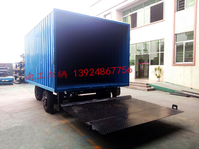 1677132495798323.jpg 3吨箱式带尾板拼搏在线(中国)唯一官方网站2I.jpg