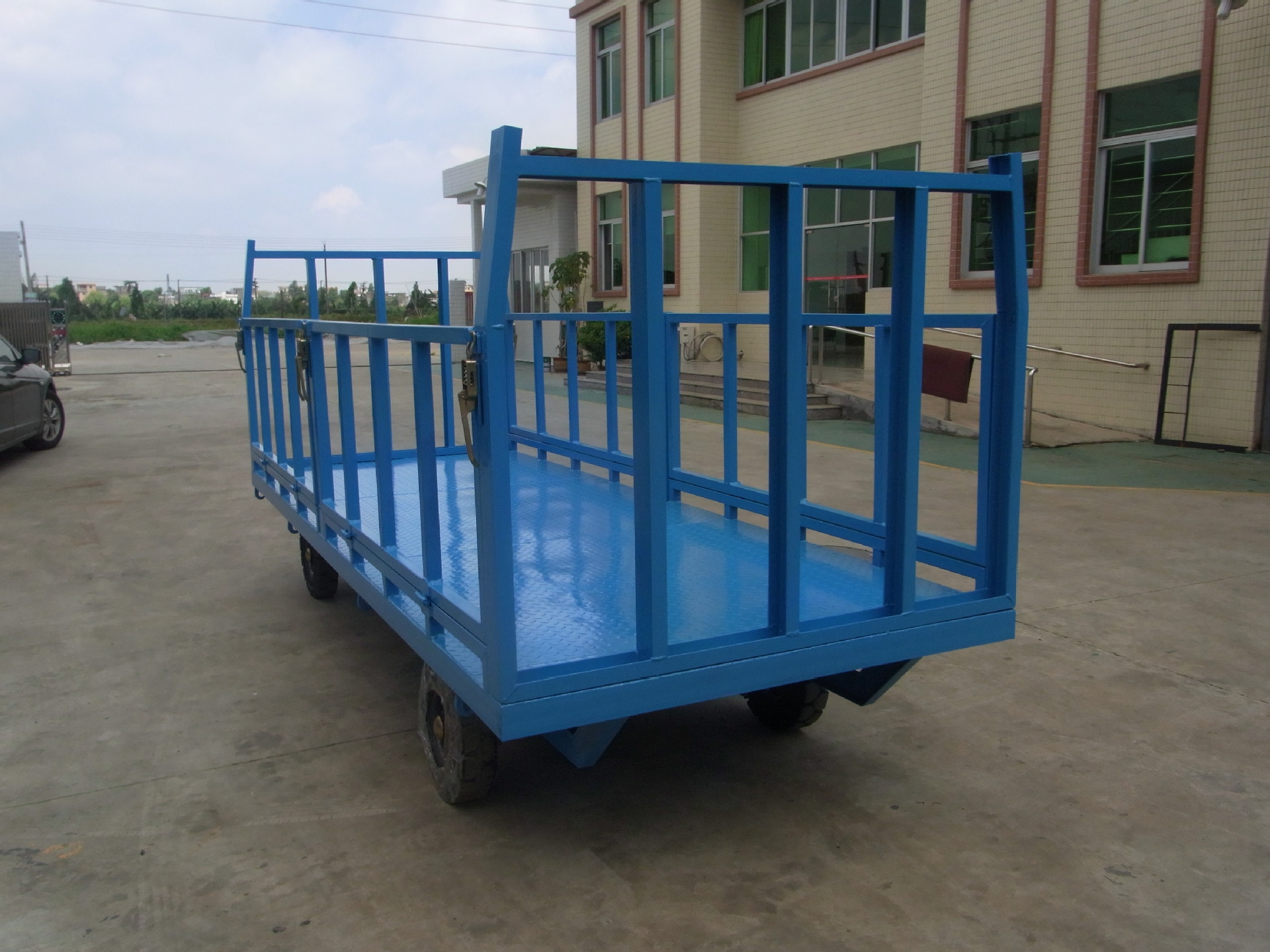 1678084403521666.jpg 3T下翻式护栏拼搏在线(中国)唯一官方网站3.jpg