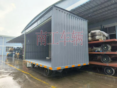 1726297979398803.jpg 10吨箱式拼搏在线(中国)唯一官方网站两侧带卷帘门1I.jpg
