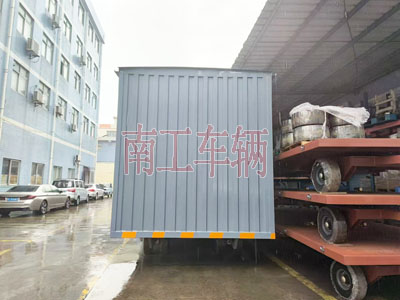1726298016294076.jpg 10吨箱式拼搏在线(中国)唯一官方网站两侧带卷帘门4I.jpg