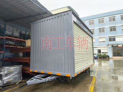 1726298022619163.jpg 10吨箱式拼搏在线(中国)唯一官方网站两侧带卷帘门I.jpg