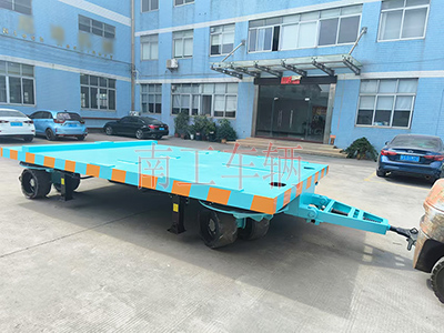 1734999622300760.jpg 18吨重型拼搏在线(中国)唯一官方网站 四个转盘工具拖车I.jpg