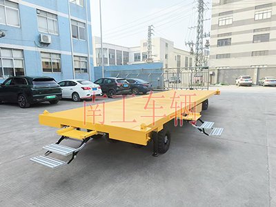 1739581858233054.jpg 10吨拼搏在线(中国)唯一官方网站 带液压支腿伸缩梯工具车2I.jpg