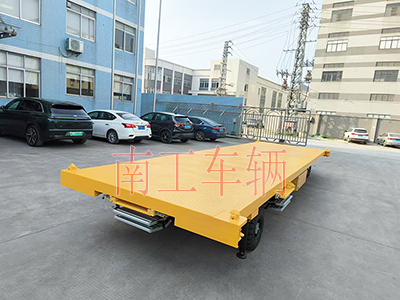 1739581912927380.jpg 10吨拼搏在线(中国)唯一官方网站带液压支腿伸缩梯工具车5I.jpg