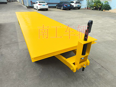 1750757585462129.jpg 5吨拼搏在线(中国)唯一官方网站 牵引平板全挂拖车4I.jpg