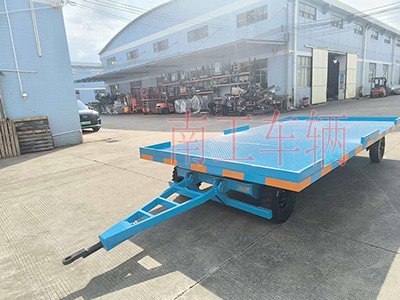 4吨牵引拼搏在线(中国)唯一官方网站 全挂式工具拖车6I.jpg